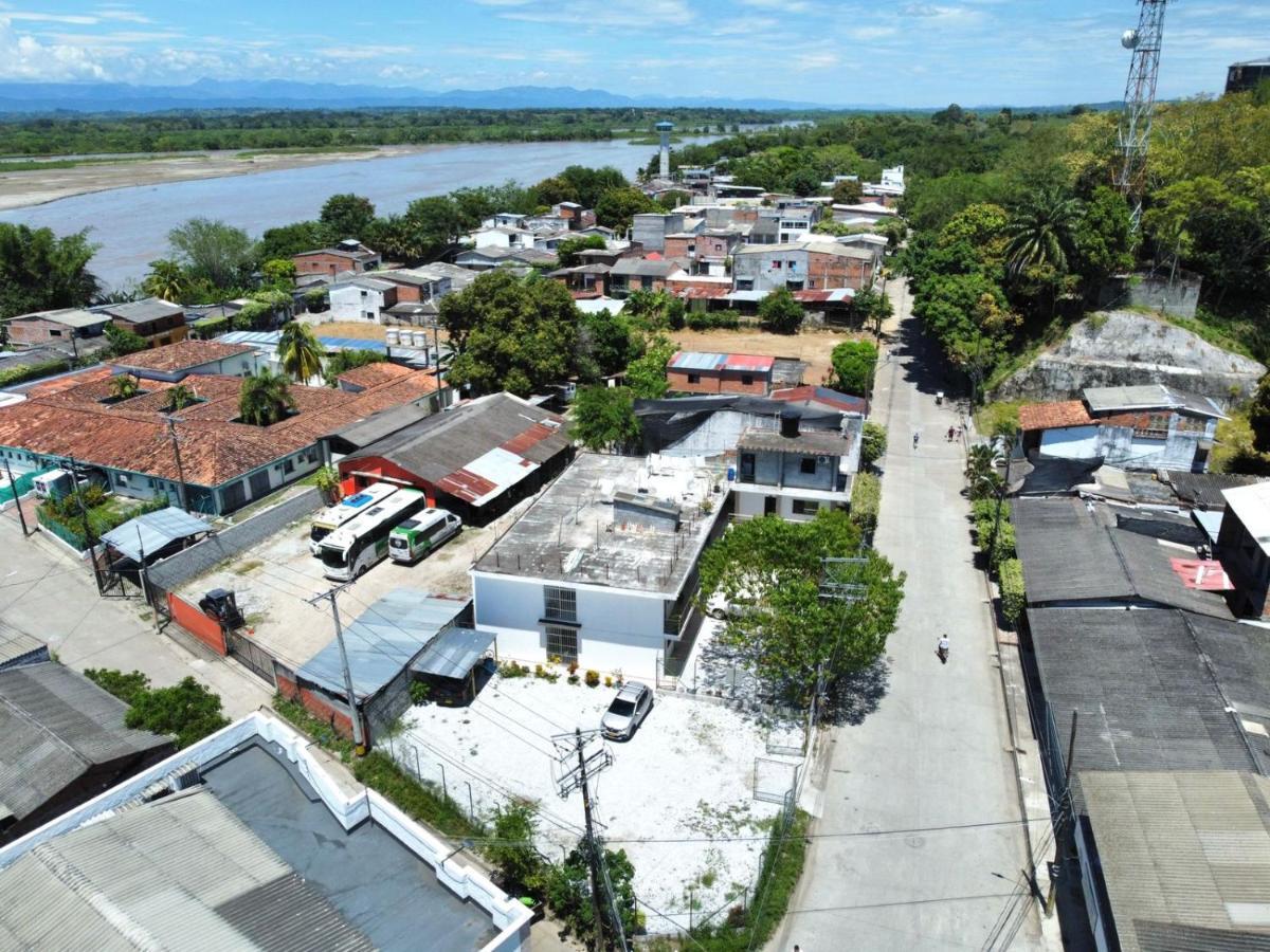 Hotel Paraiso Plaza Puerto Triunfo Luaran gambar