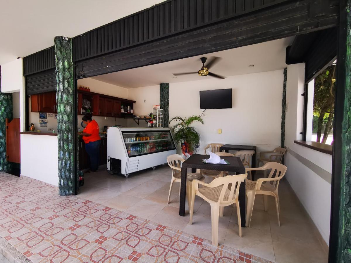 Hotel Paraiso Plaza Puerto Triunfo Luaran gambar
